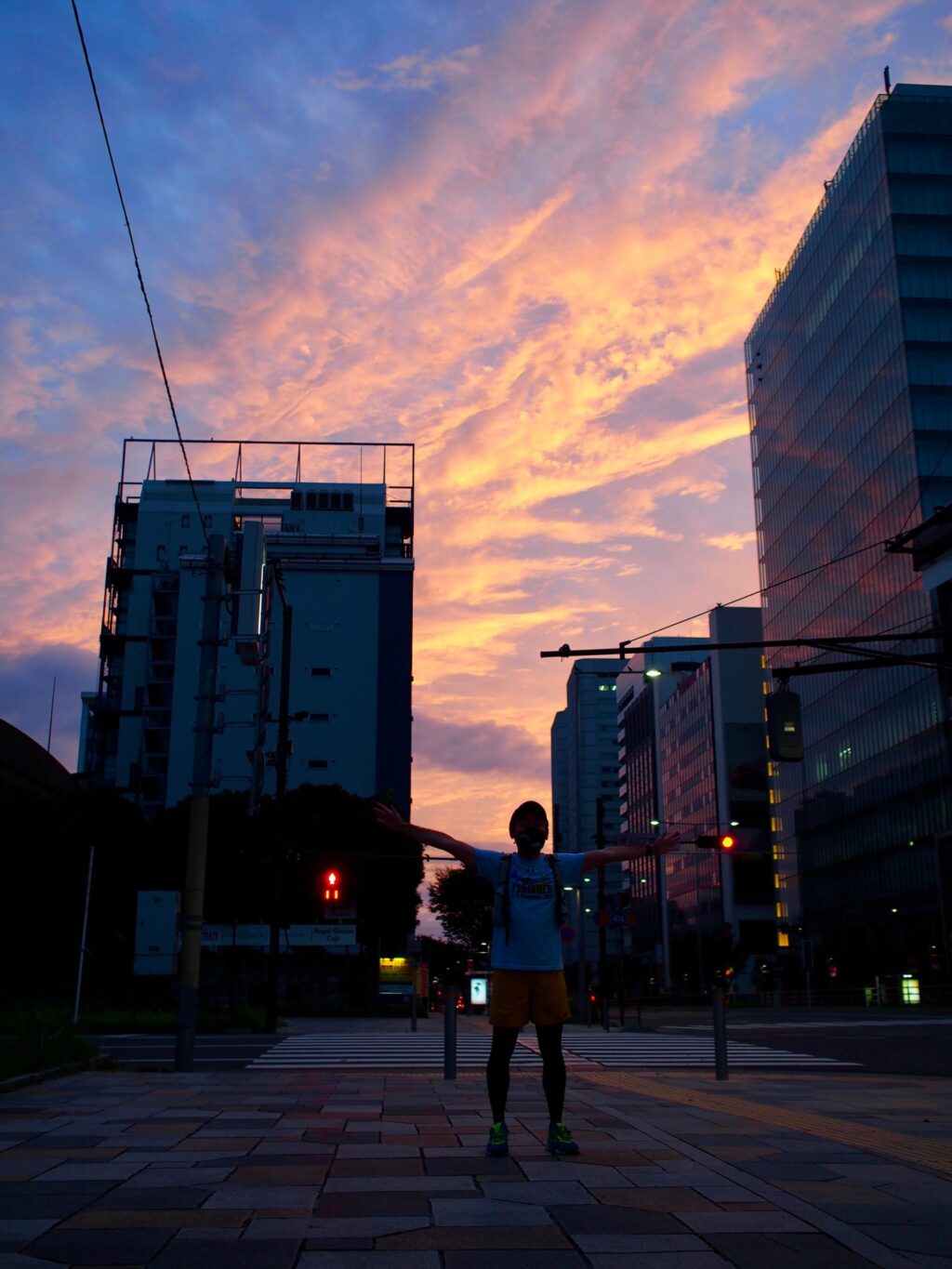 東京エクストリームウォーク42.195 ゴール後の朝焼け