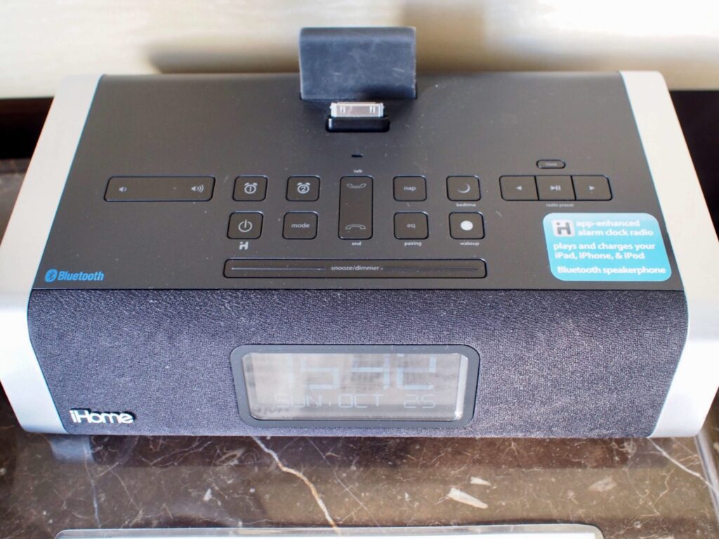 インターコンチネンタル東京ベイ クラブルーム スピーカー