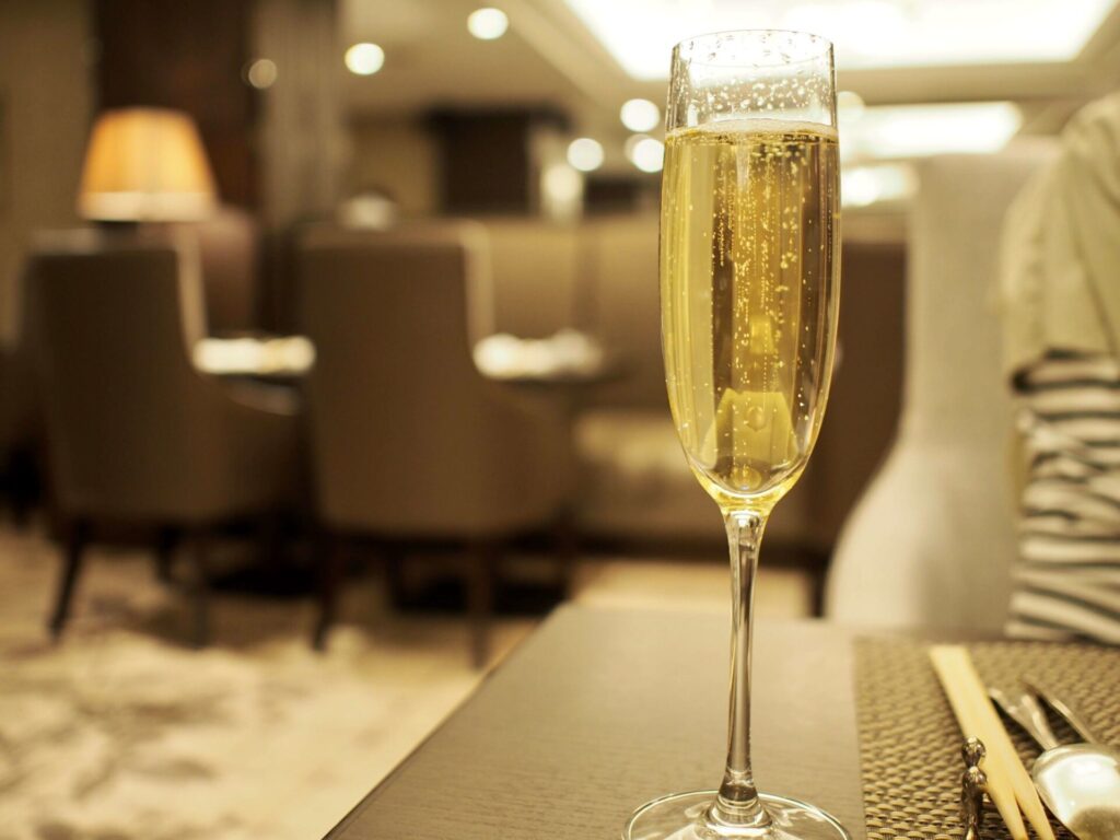 インターコンチネンタル東京ベイ クラブラウンジ 乾杯