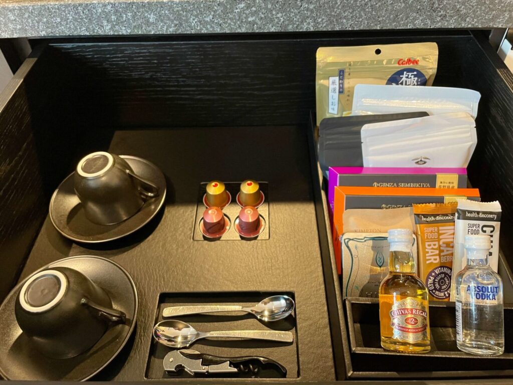 キンプトン新宿東京 ミニバー