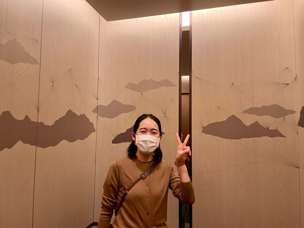 キンプトン新宿東京 エレベーターの中