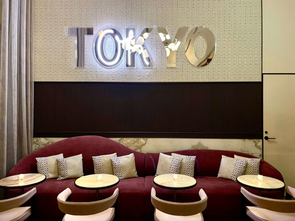 キンプトン新宿東京 イブニングソーシャルアワーの様子