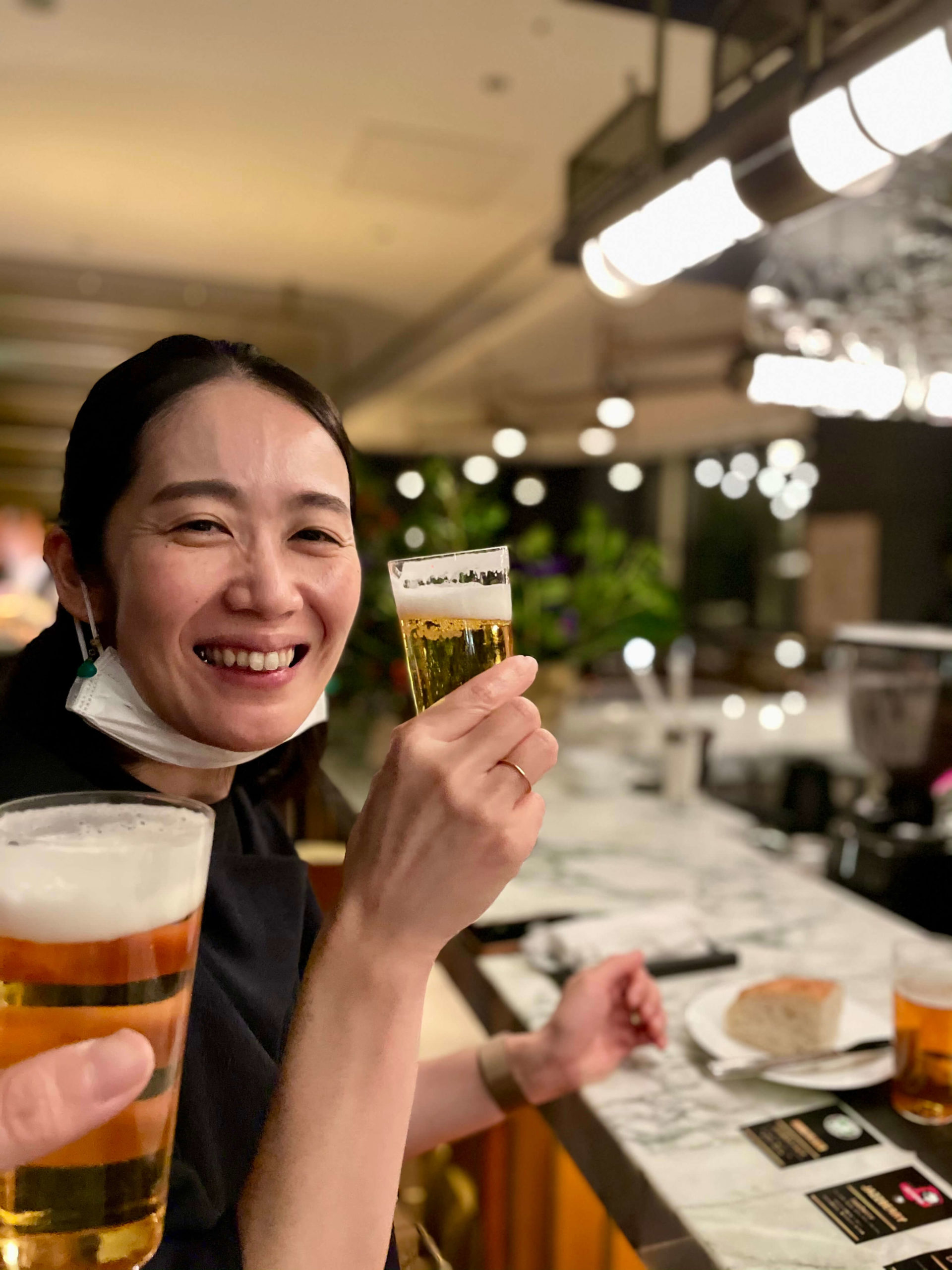 キンプトン新宿東京 DISTRICT ビールで乾杯