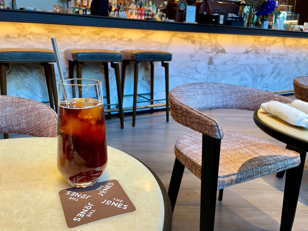 キンプトン新宿東京 The Jones コールブリュード