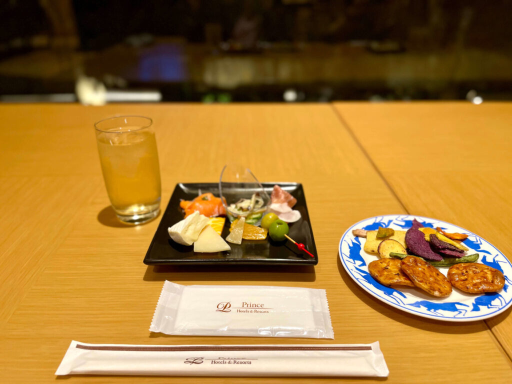 ザプリンスさくらタワー東京 エグゼクティブラウンジ カクテルタイムのおつまみ