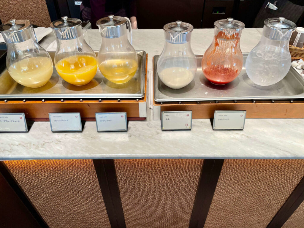 グランドプリンスホテル新高輪 ザクロの朝食ビュッフェ フレッシュジュース