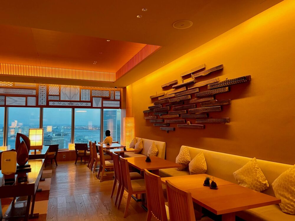 ヒルトン「ダイヤモンド会員」になって初コンラッド東京クラブラウンジへ