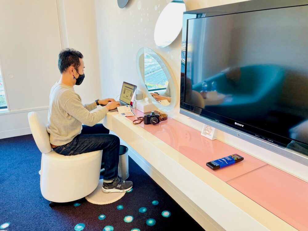 ヒルトン東京ベイ ワーケーション風景