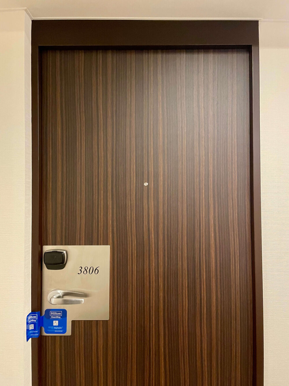 ヒルトン東京 客室の扉
