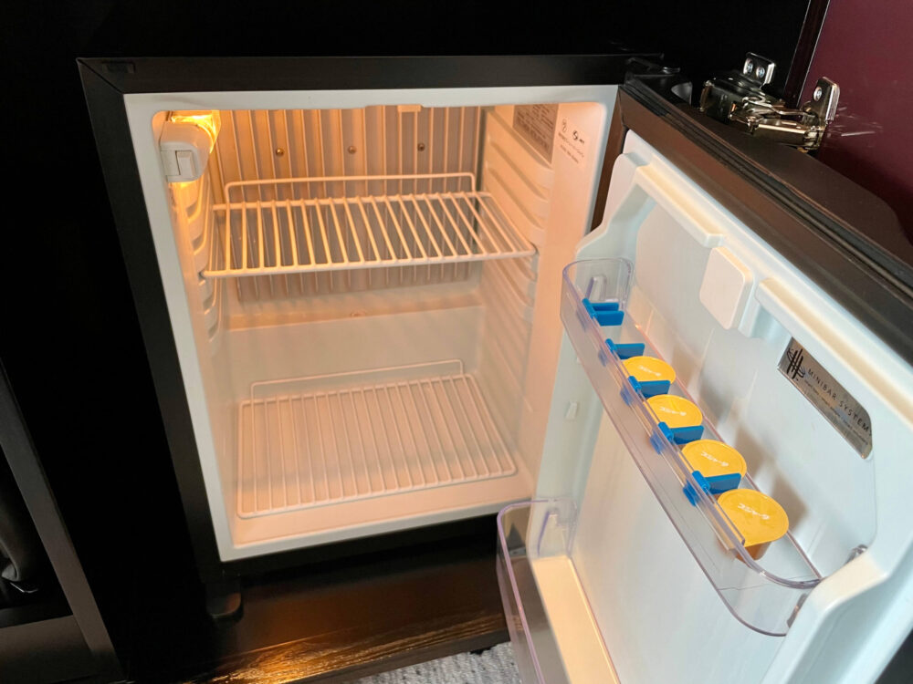 ヒルトン東京 エグゼクティブルーム ミニバー