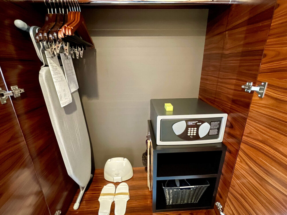 ヒルトン東京 エグゼクティブルーム クローゼット