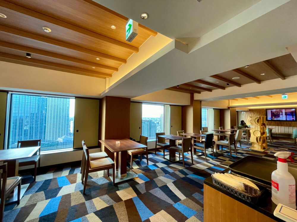 ヒルトン東京 エグゼクティブラウンジ全体の様子1