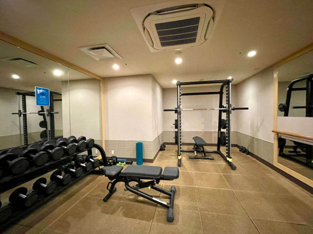 ヒルトン東京 ジム ウエイトトレーニング