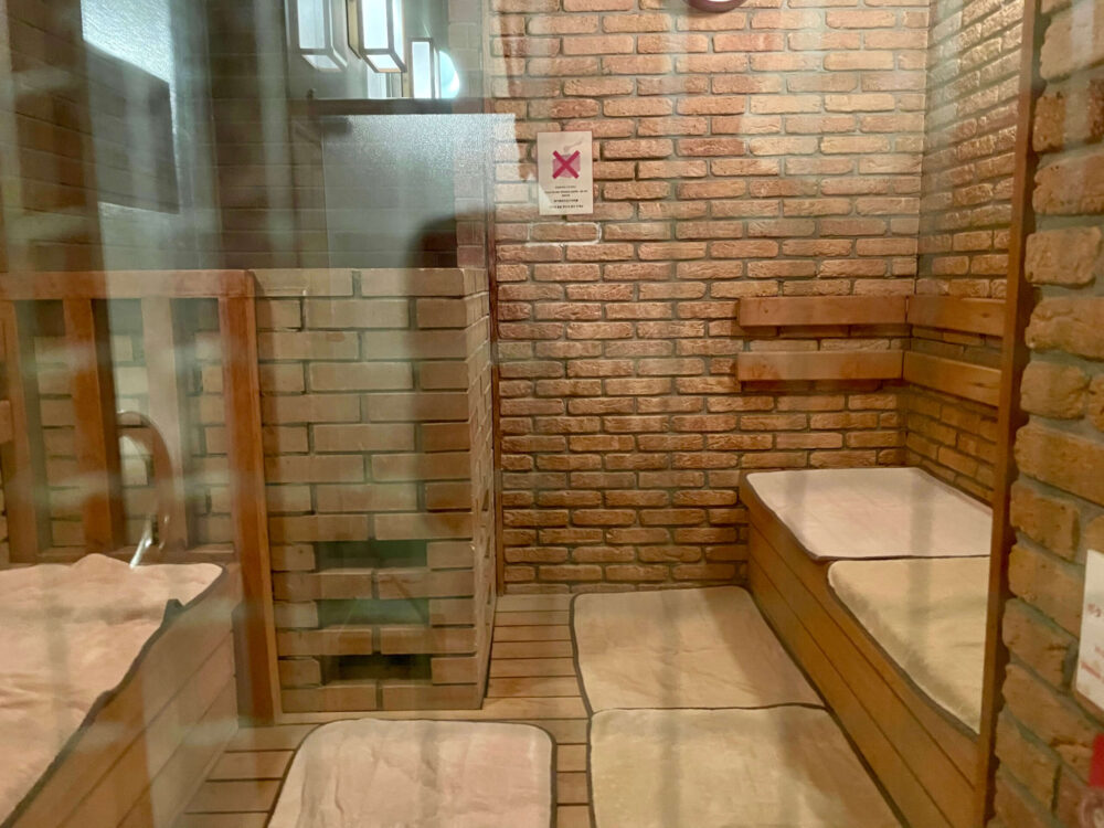 ヒルトン東京 ジム サウナ