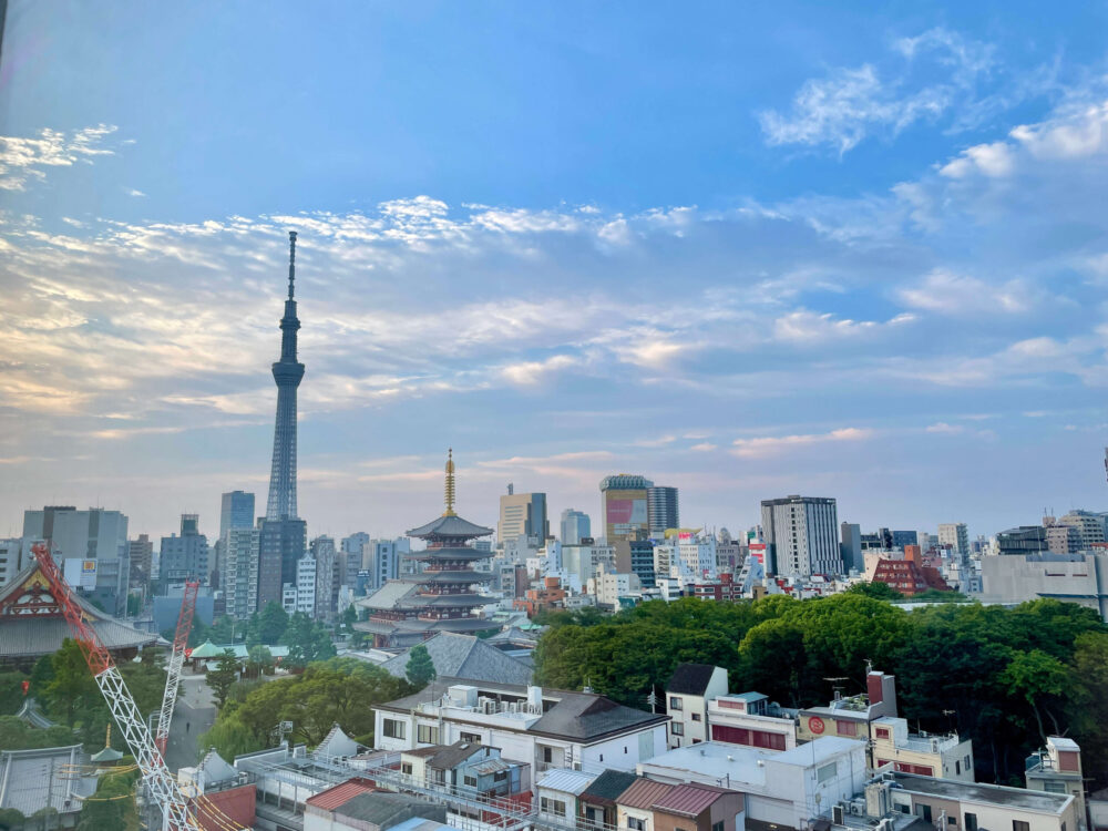 御宿野乃 浅草 客室からの朝焼け