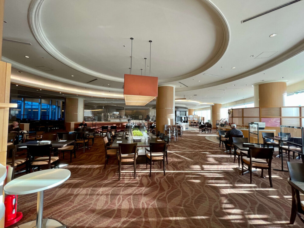 ヒルトン成田 朝食ブッフェ テラスレストランの雰囲気