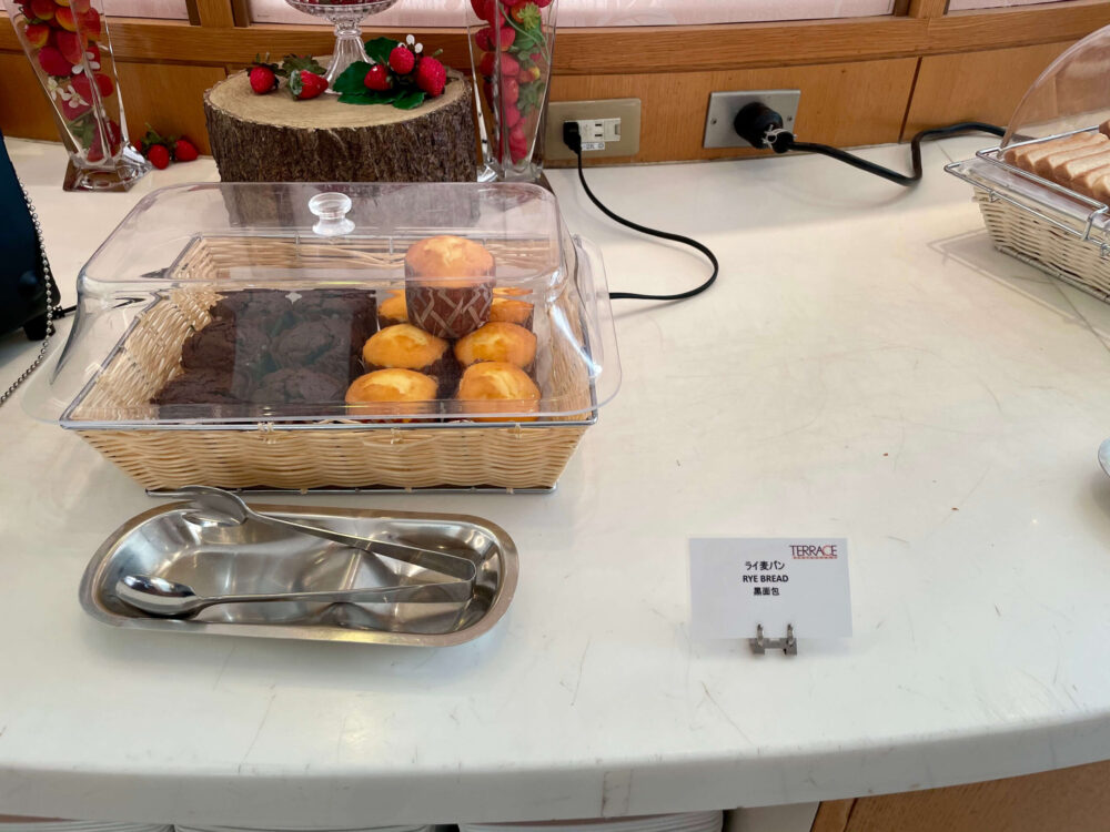 ヒルトン成田 朝食ブッフェ マフィン