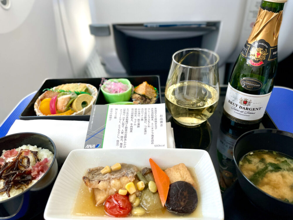 ANA M78 プレミアムクラス 機内食(ランチ)とスパークリングワイン