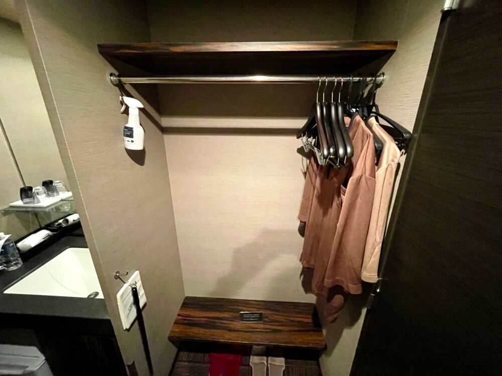 ドーミーインpremium博多 クローゼット