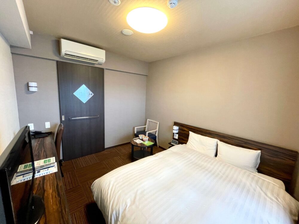 ドーミーインpremium博多 クイーンルーム 窓側からの様子