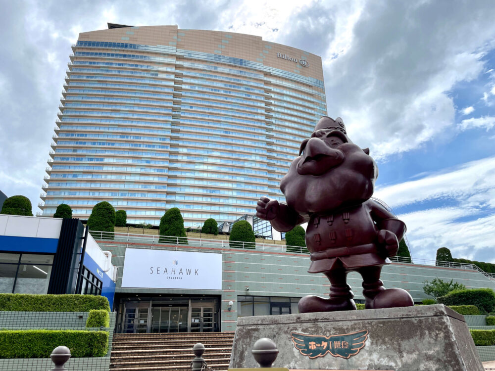 ヒルトン福岡シーホークとホーク一世