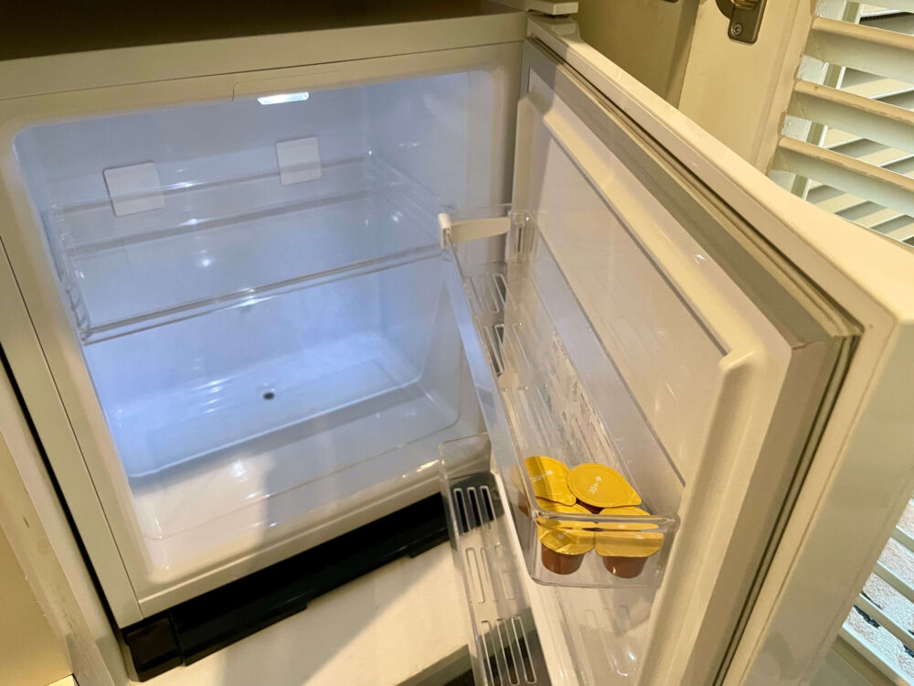 ヒルトンお台場 デラックスルーム ミニバー