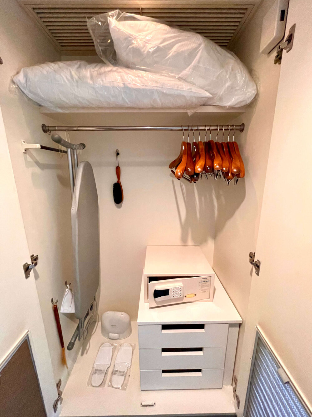 ヒルトンお台場 デラックスルーム クローゼット