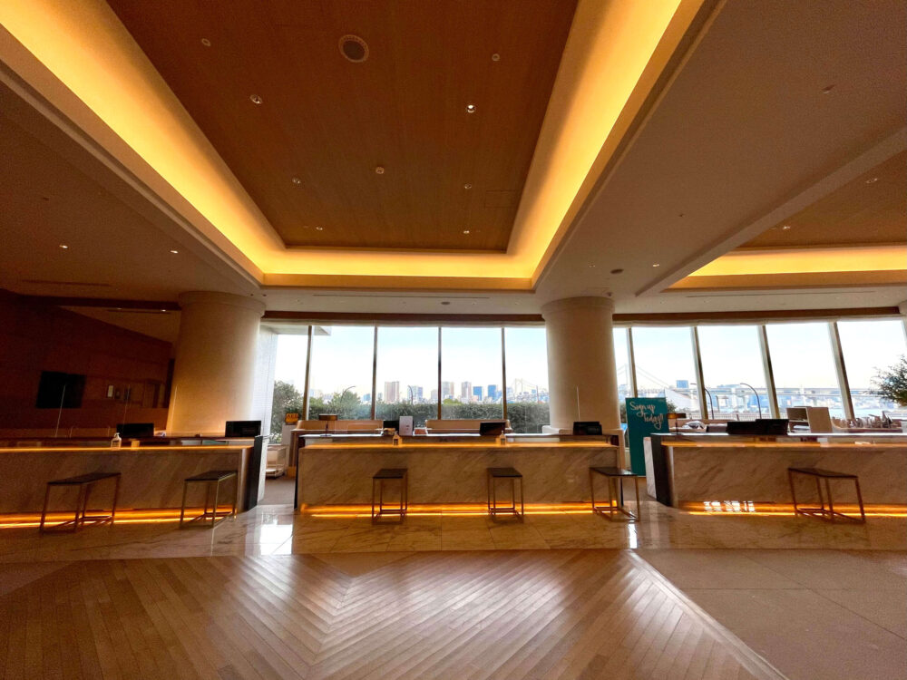 ヒルトンお台場 フロント