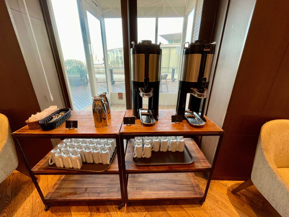 ヒルトンお台場 朝食 お茶とコーヒー