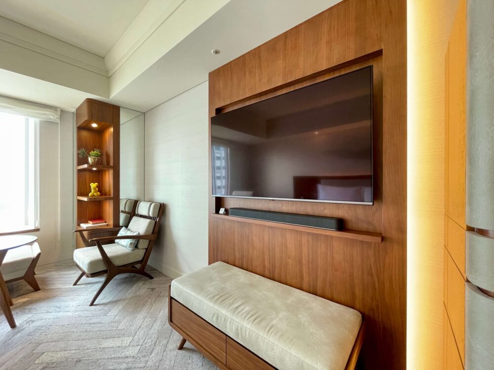 インターコンチネンタル東京ベイ エグゼクティブルーム テレビ