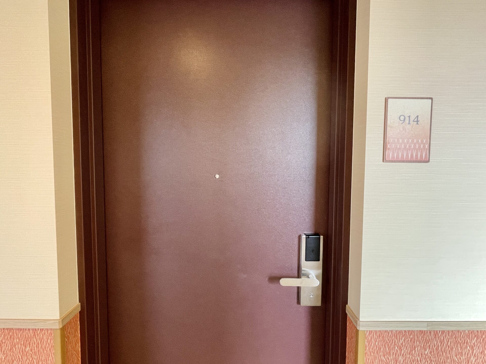 「御宿 野乃 浅草」ダブルルーム(コーナールーム) 客室入口