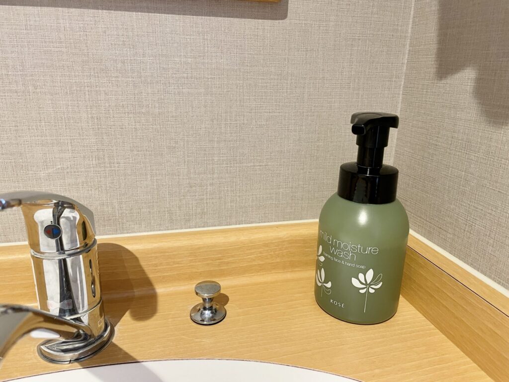 「御宿 野乃 浅草」客室内 洗面台のアメニティ