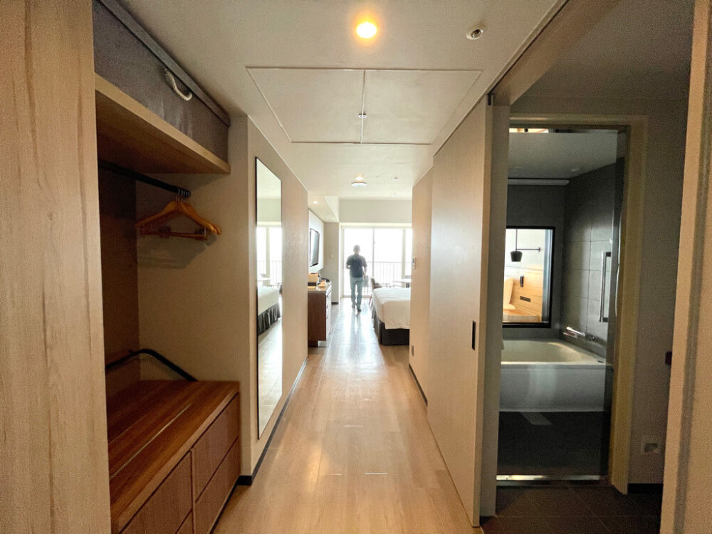 ヒルトン瀬底 エグゼクティブルーム 玄関からの景色