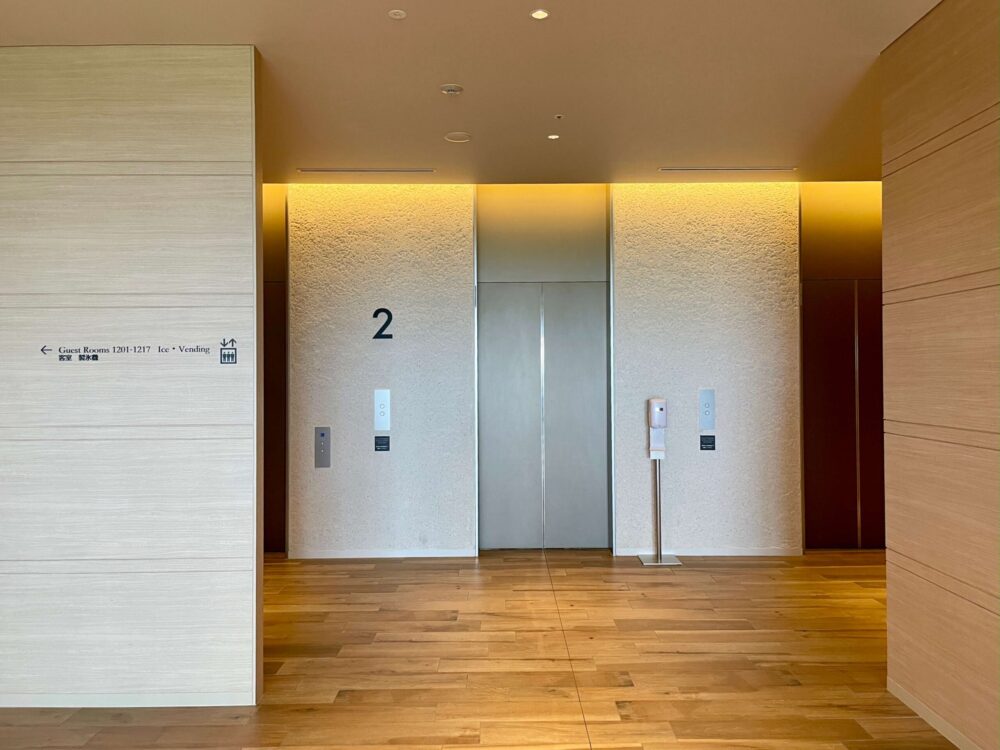 ヒルトン瀬底 エレベーターホール