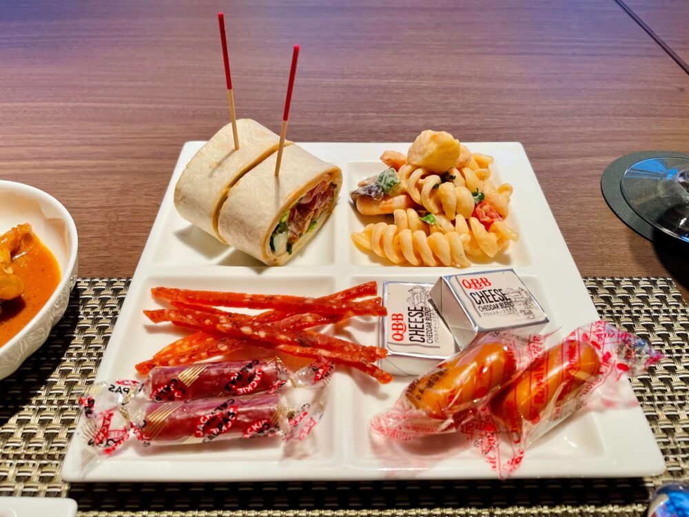 和ラウンジ カクテルタイム おつまみプレート