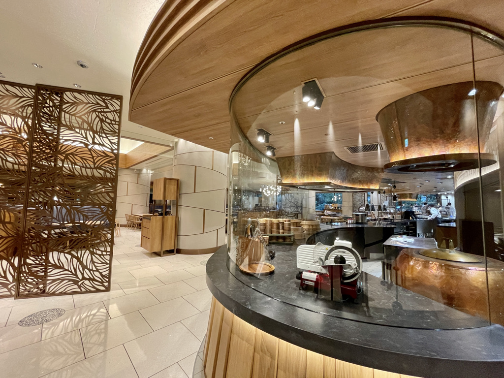 ヒルトン東京ベイ リニューアルされたフォレストガーデンの様子1