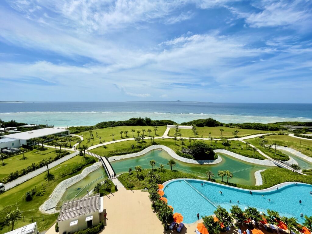 「ヒルトン沖縄瀬底リゾート」客室からの眺望(デラックスルーム)