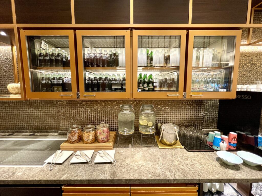 ヒルトン東京ベイ セレブリオラウンジ ソフトドリンク