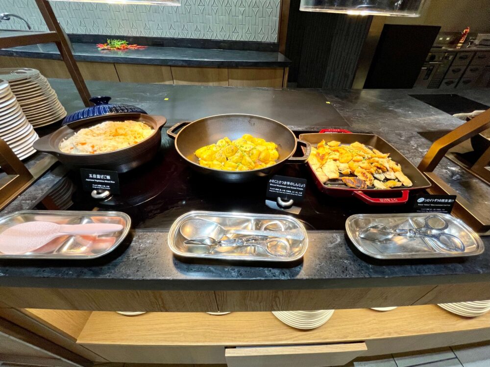 ヒルトン東京ベイ 朝食 混ぜご飯