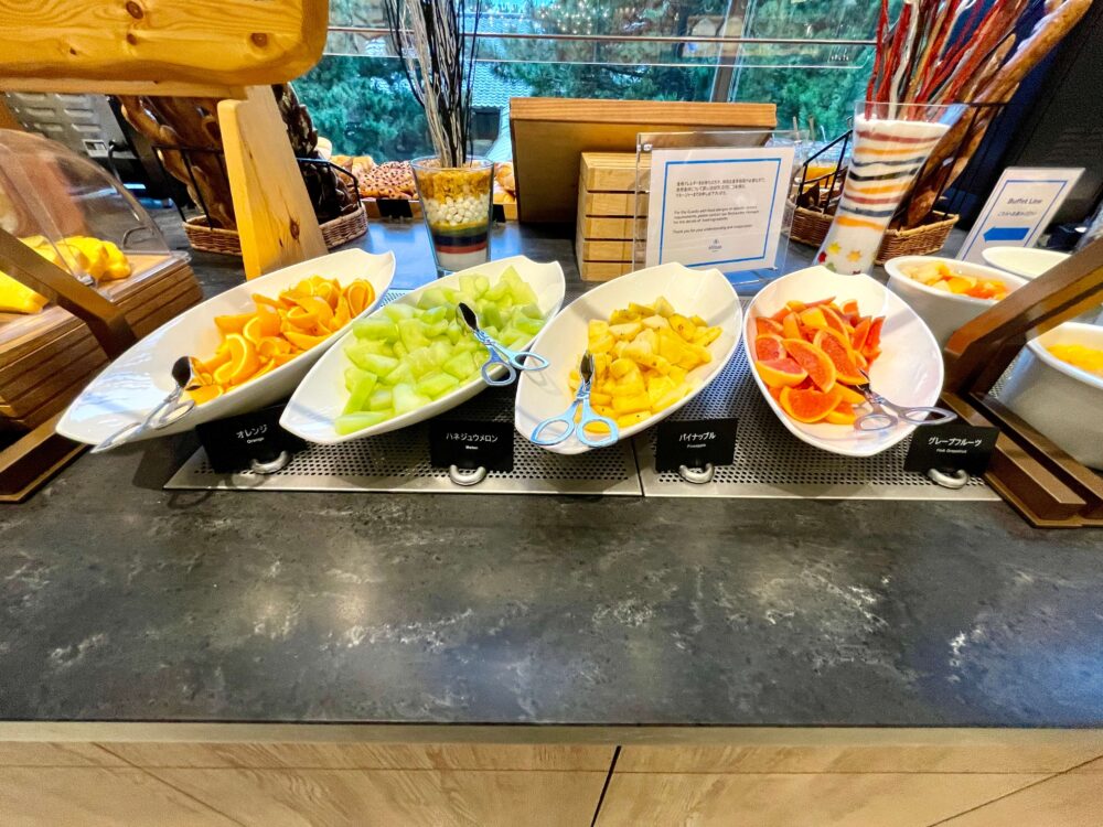 ヒルトン東京ベイ 朝食 カットフルーツ