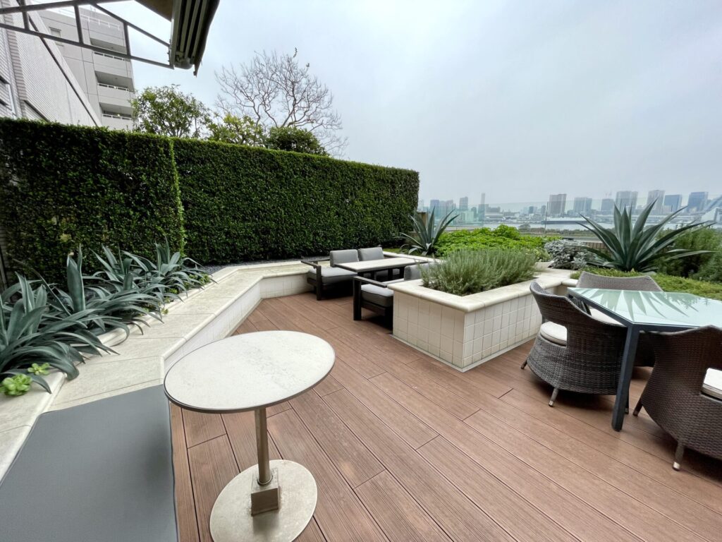 ヒルトンお台場 エグゼクティブラウンジ バルコニーの様子