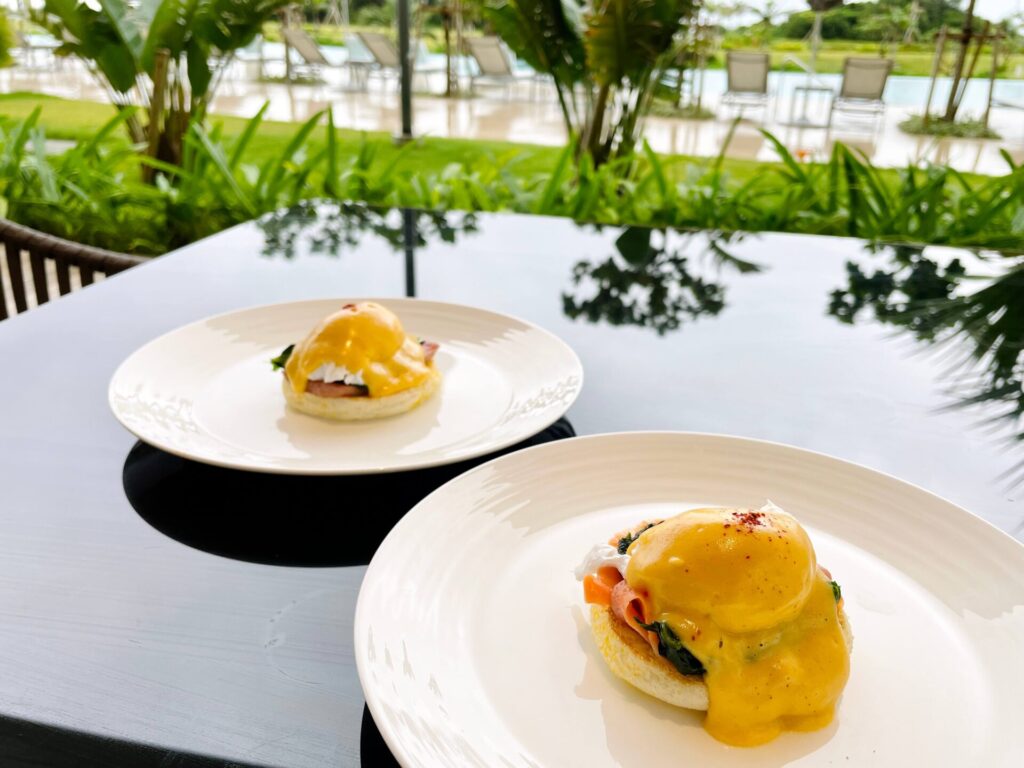 ヒルトン瀬底 朝食 ダイヤモンド会員限定メニュー エッグベネディクト2種