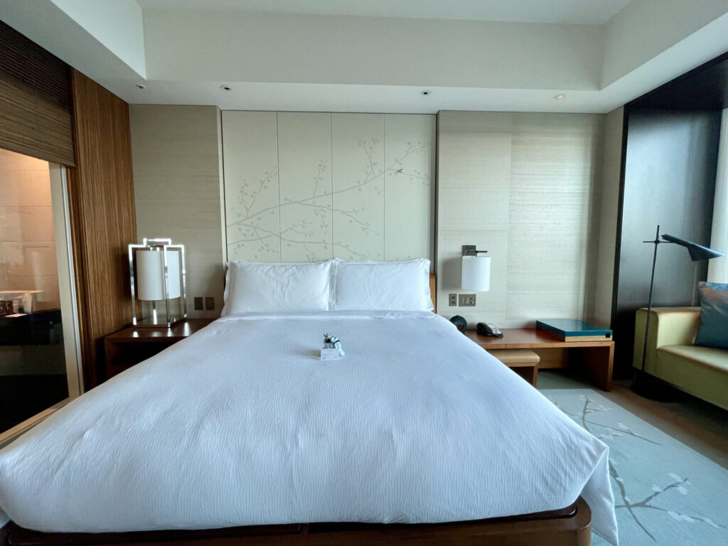 コンラッド東京 エグゼクティブルーム キングベッド