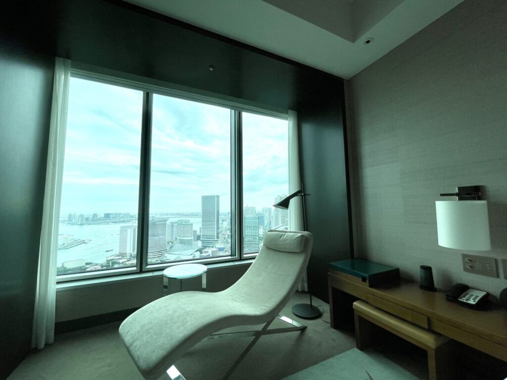 コンラッド東京 スイート 1人がけソファ