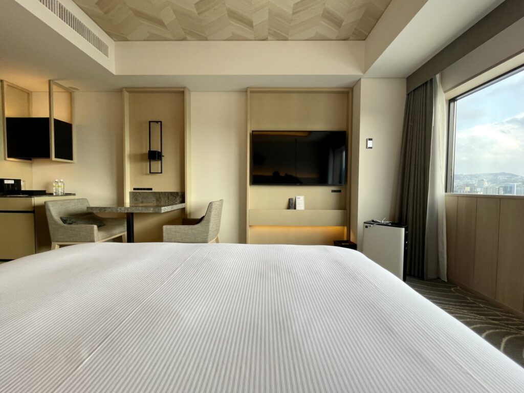 ヒルトン長崎 エグゼクティブデラックス ベッドからの眺め