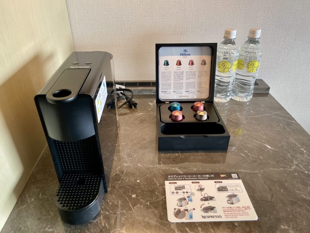 ヒルトン長崎 エグゼクティブデラックス ネスプレッソとミネラルウォーター