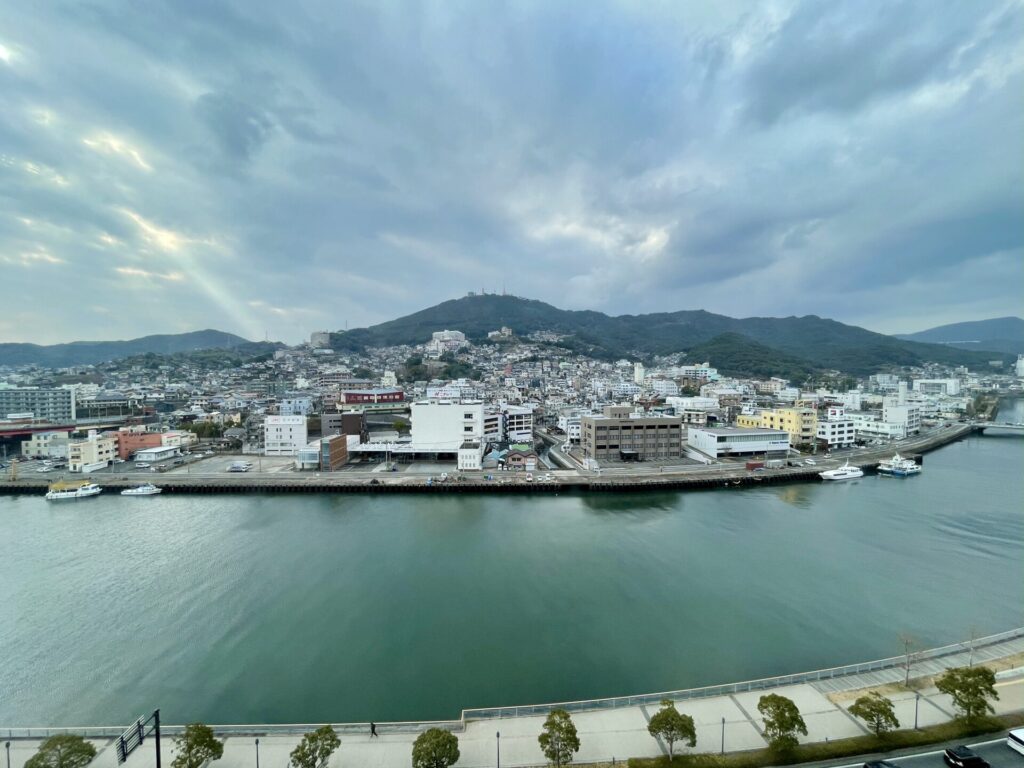 ヒルトン長崎 エグゼクティブラウンジ 稲佐山の眺め