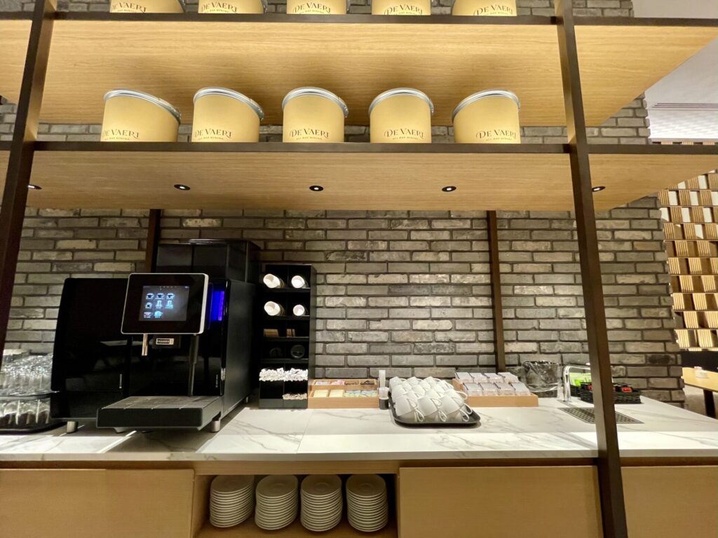 ヒルトン長崎 ディバート コーヒーマシーン