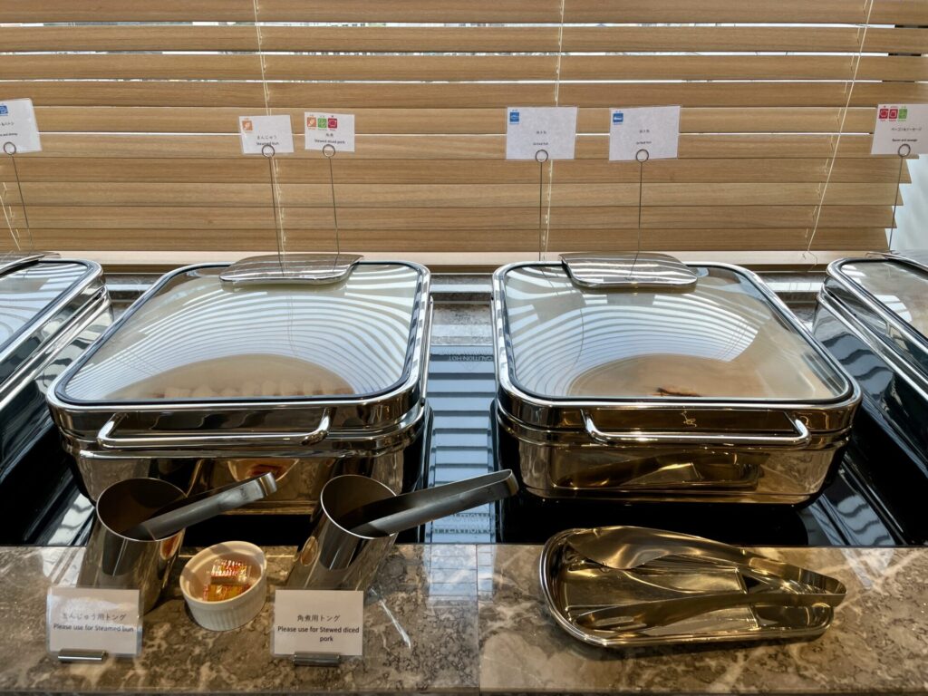 ヒルトン長崎 エグゼクティブラウンジ 朝食 角煮とまんじゅう