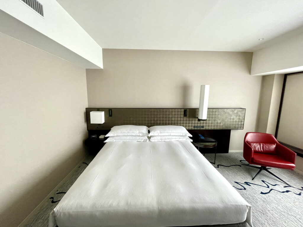 ヒルトン東京 エグゼクティブルーム キングベッド